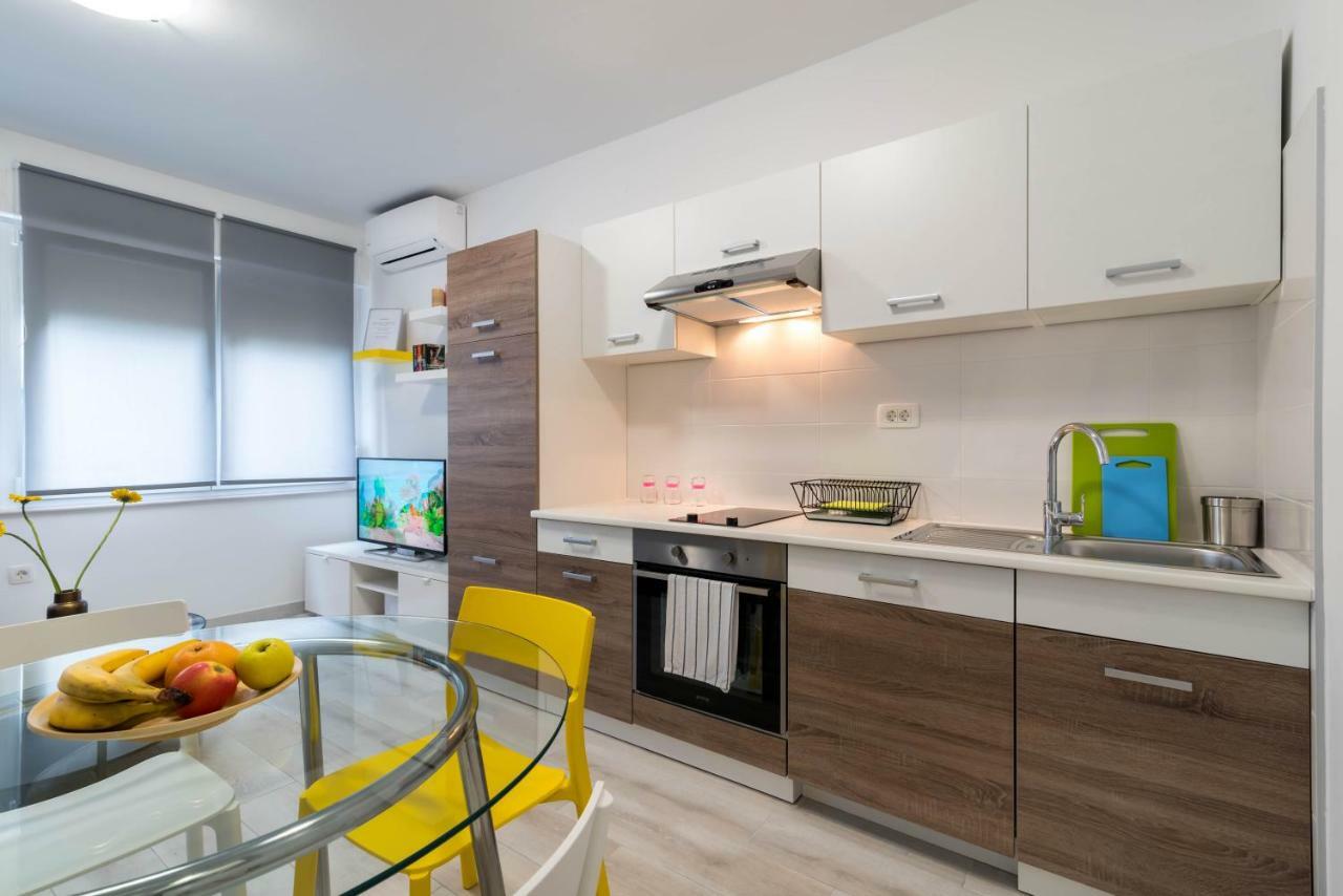 Apartman Paola Apartment พูลา ภายนอก รูปภาพ